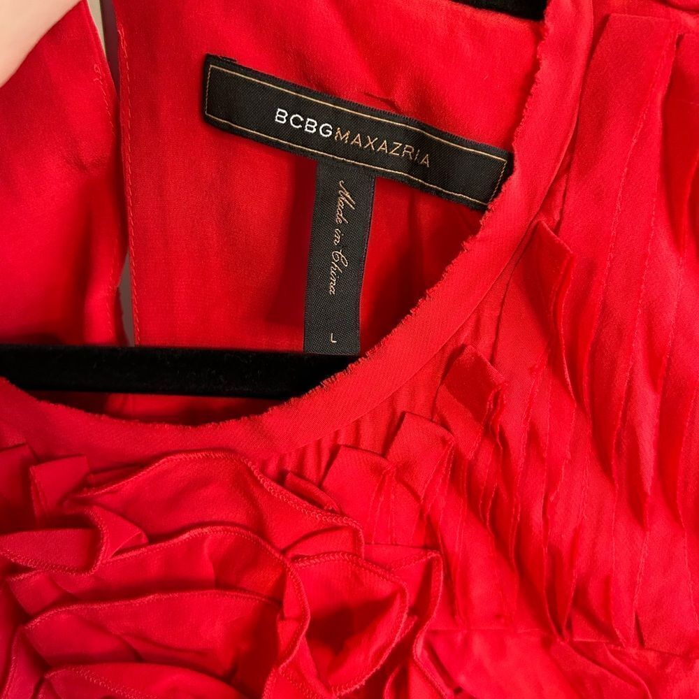 BCBGMaxAzria Red Sleeveless Floral Appliqué Blouse - Picture 3 of 4